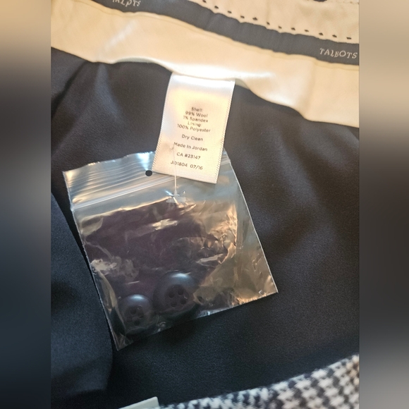 Talbots Wool Pants. Size 8. - Picture 5 of 5